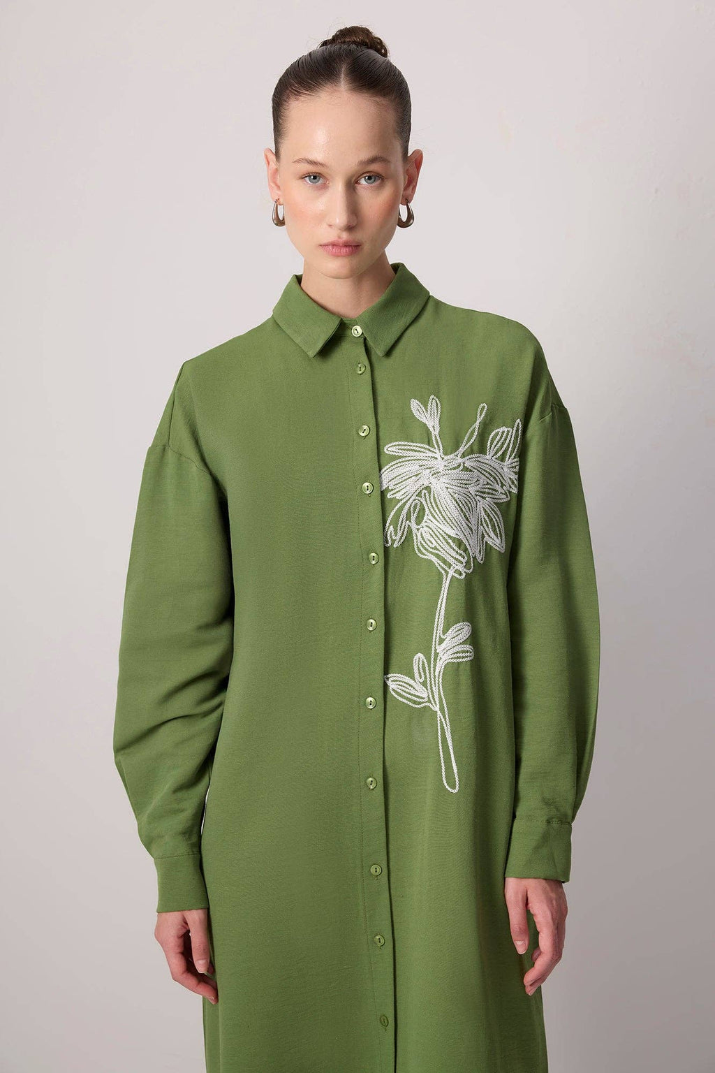 ROBE BRODÉE TEXTURÉE NATURELLE