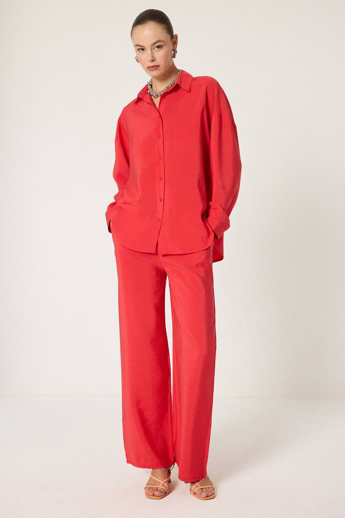 Ensemble coordonné en coton-modal, coupe décontractée – chemise et pantalon à jambe large: Rouge