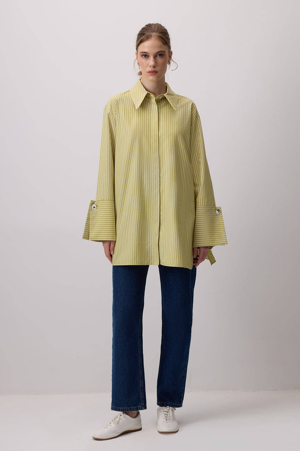 Chemise rayée oversize avec larges poignets – Mélange de coton
