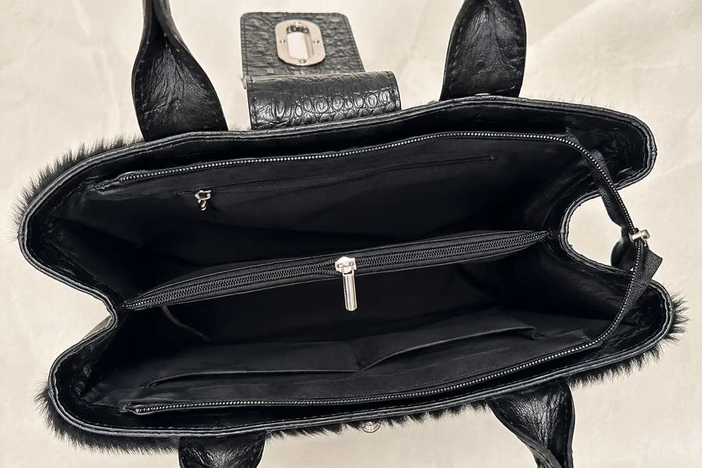 Handtasche aus Leder mit Krokodilprägung - Schwarzer Panther