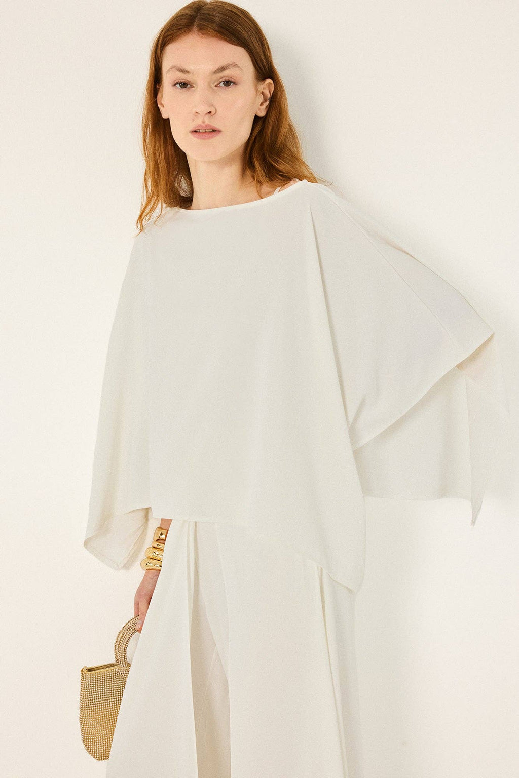 Blouse chauve‑souris élégante et pantalon à jambes larges — coordonné de soirée