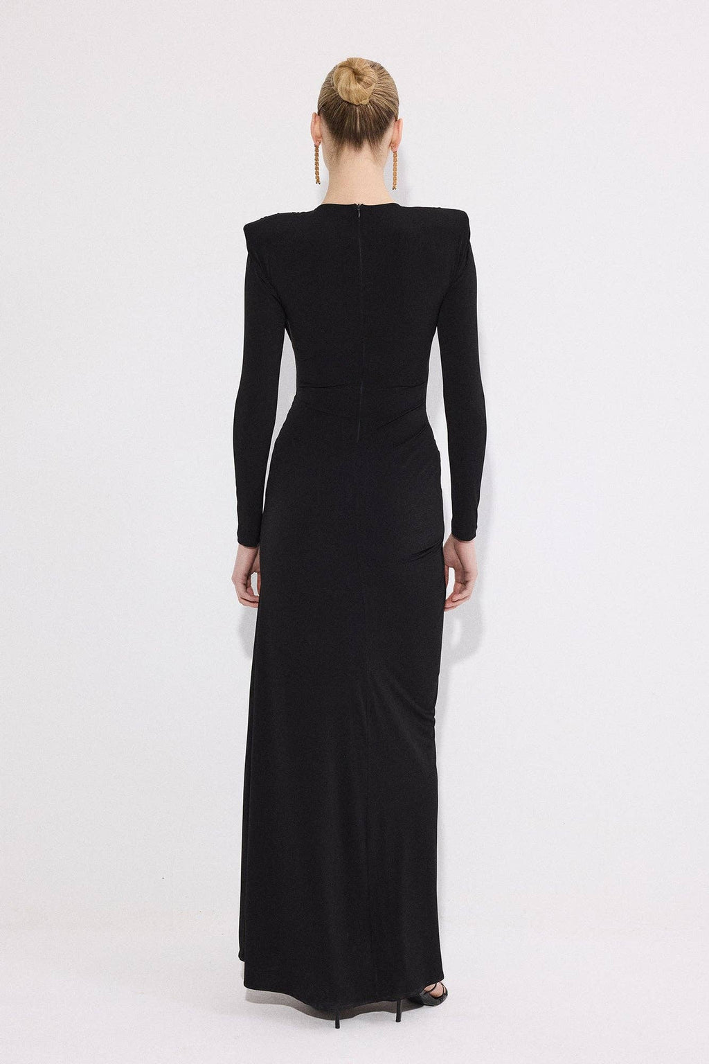 Robe de soirée maxi avec détail doré – élégante, cintrée et formelle