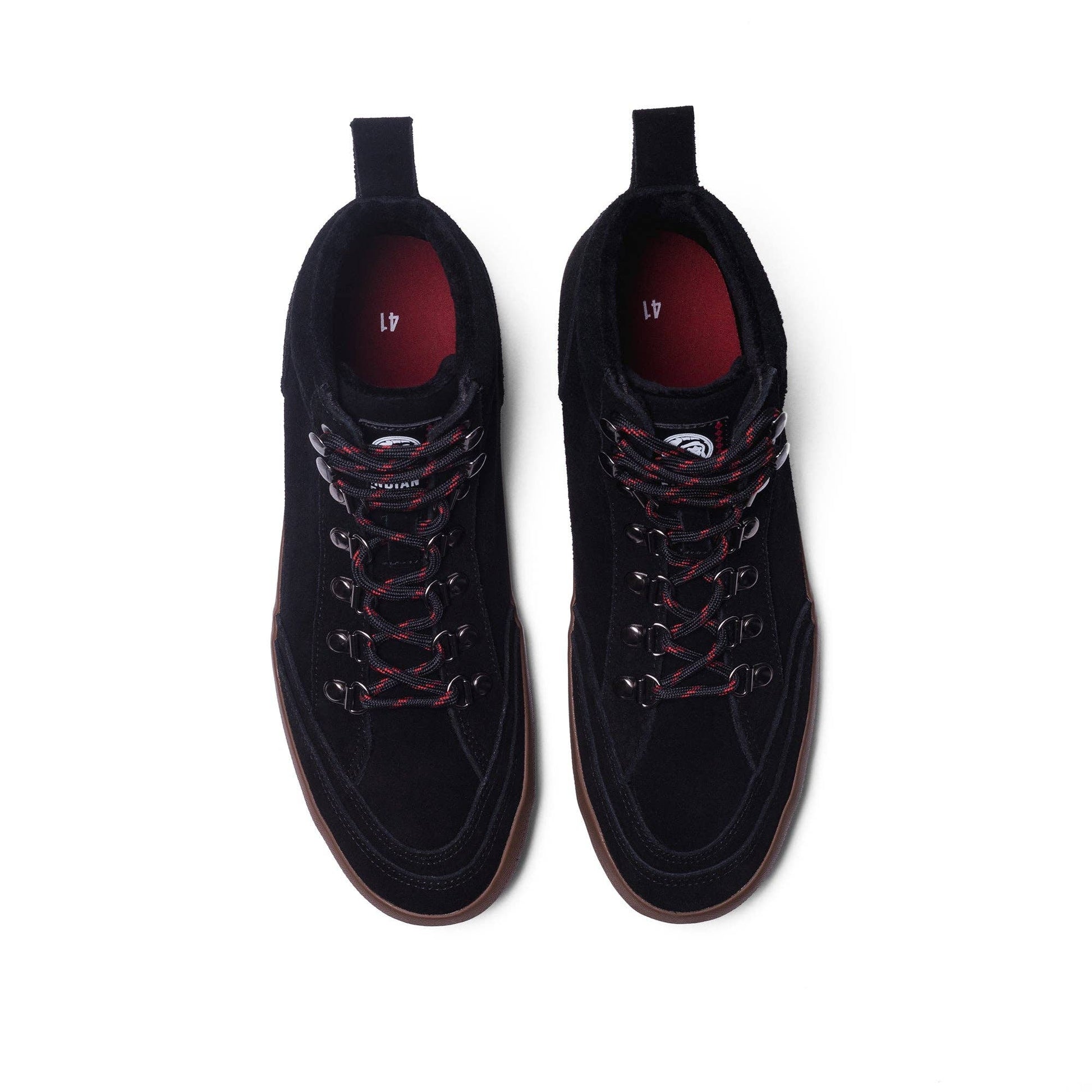 Highland Black: 43