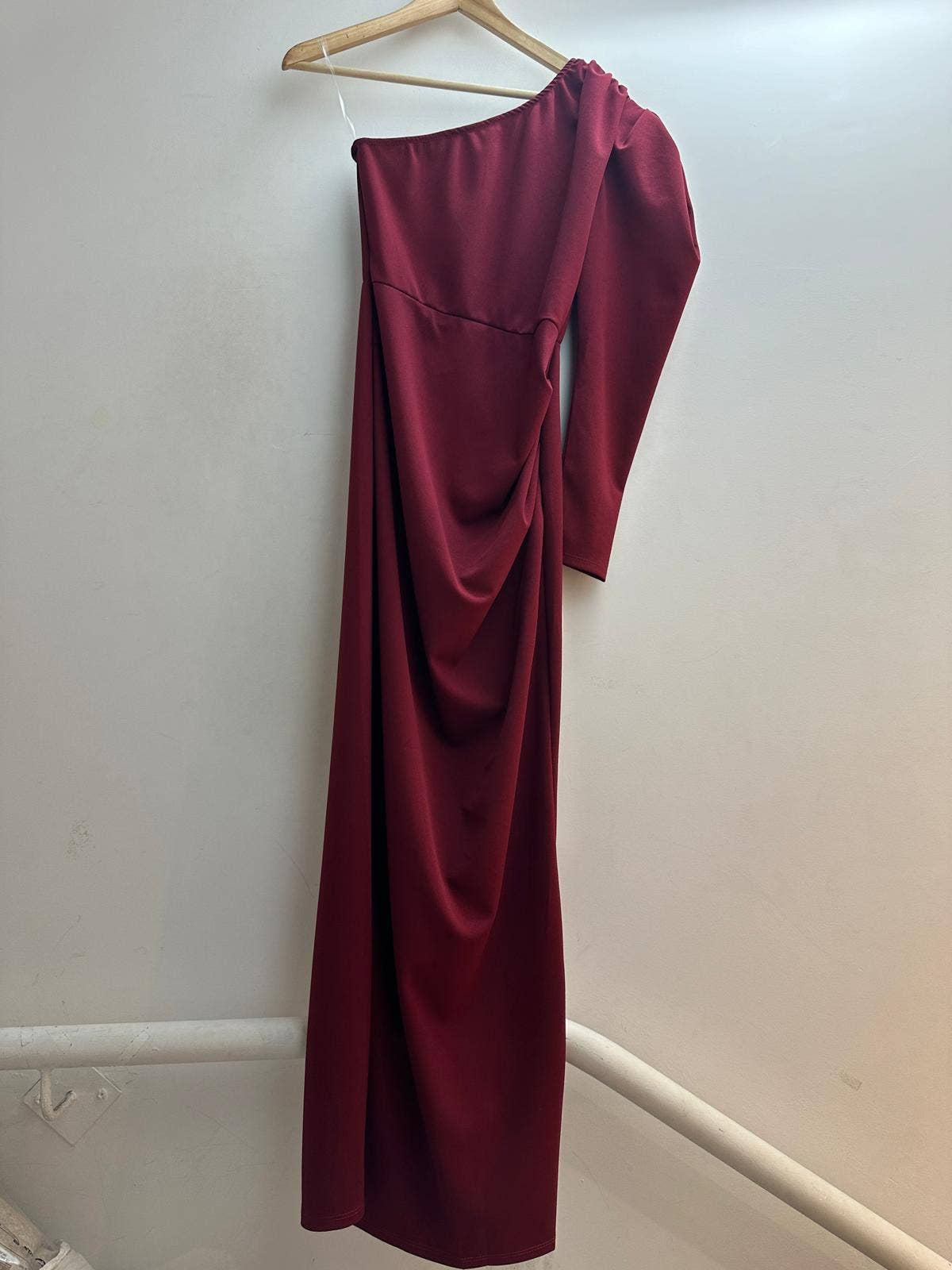 6849  robe longue avec une manche taille unique: Rouille / Taille unique